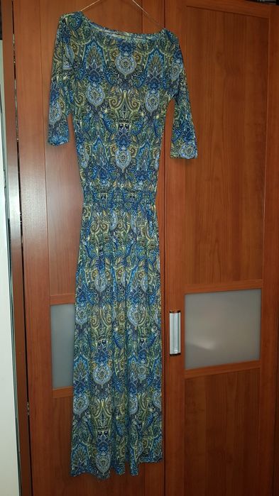 Продам платья женские