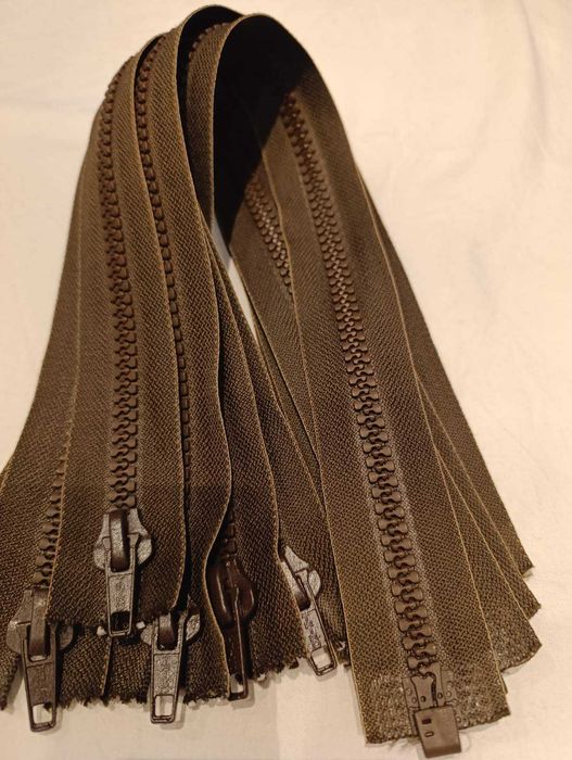 Ципове и копчета от затворено шивашко ателие