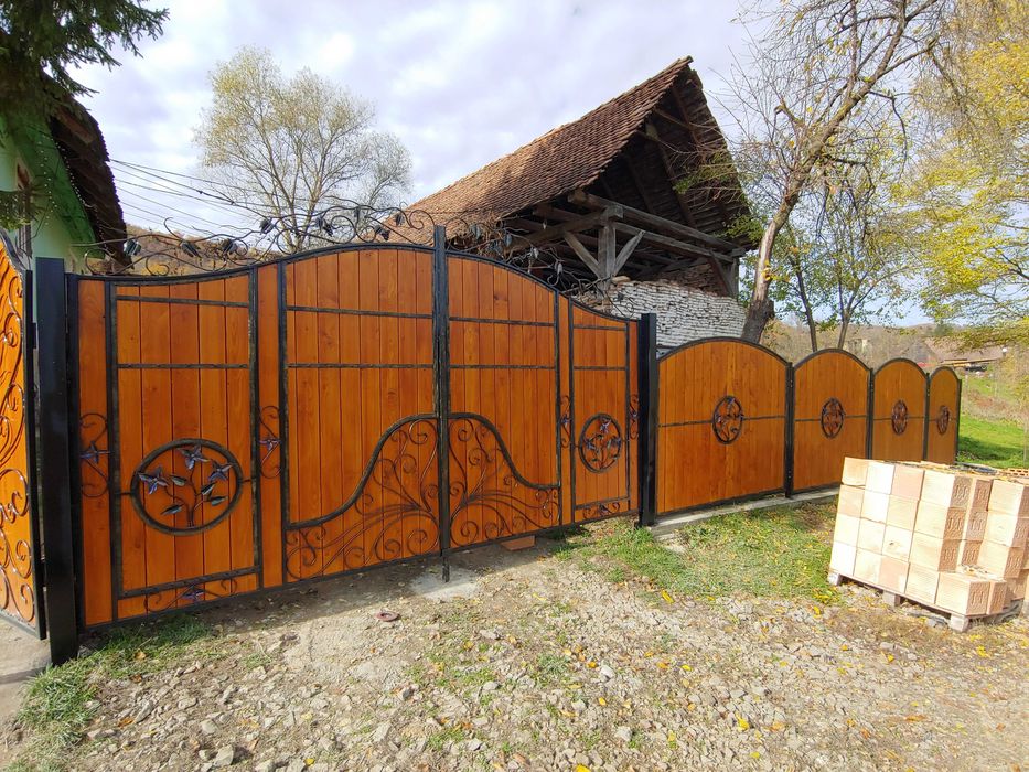 Lucrări fier forjat la comandă – Porți, garduri, balustrade