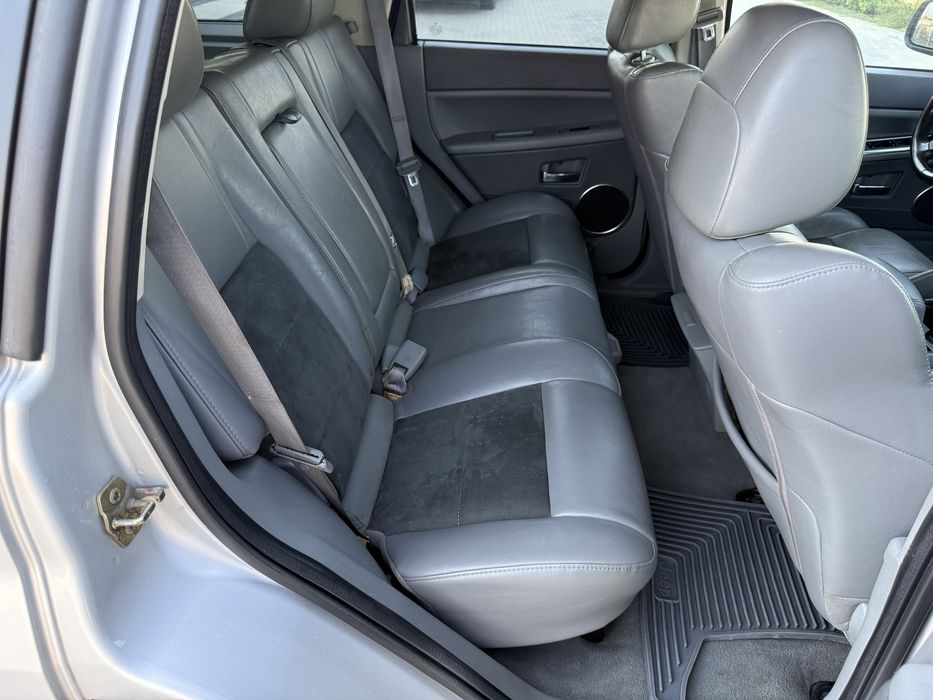 Jeep Grand Cherokee 6.1 HEMI V8 SRT / FULL / KOJA / DVD
