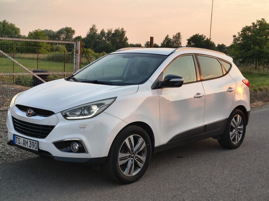 Vand schimb Hyundai IX35 2.0 crdi 4*4  2015 184 cai Euro 5