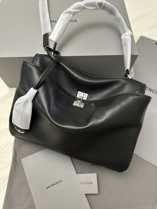 Шикарная BALENCIAGA Rodeo в размере medium size,