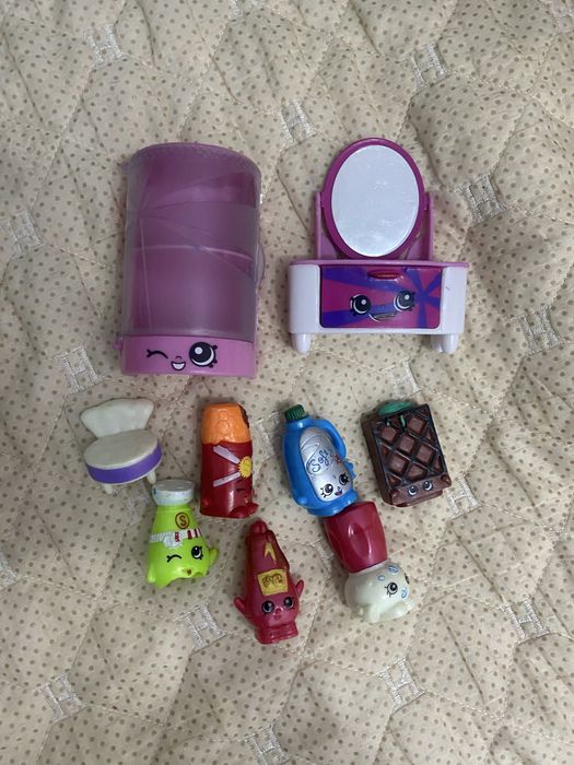 Игрушки, кукольная мебель