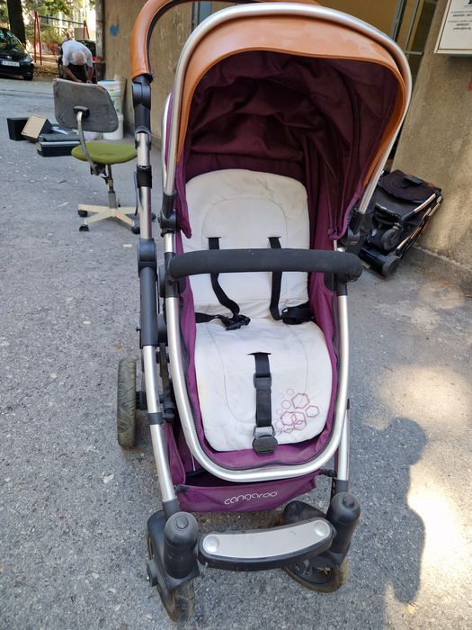 Продавам бебешка количка