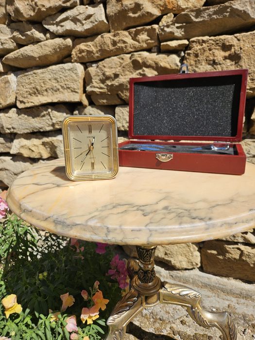 SEIKO часовник будилник