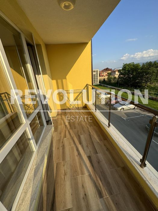 Дава се под наем Едностаен апартамент в Пловдив, Остромила - 52 кв.м за 317 € - Снимка #3