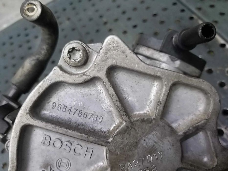 Pompa vacuum 1.6 d volvo v40 9684786780