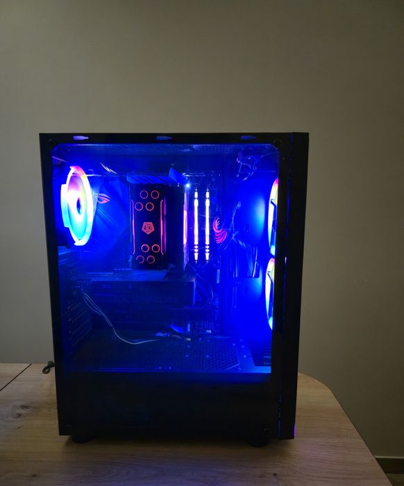 PC Gaming Ryzen 5 5600X + RTX 5060 | 32GB RAM RGB | 1TB SSD | Impecabil