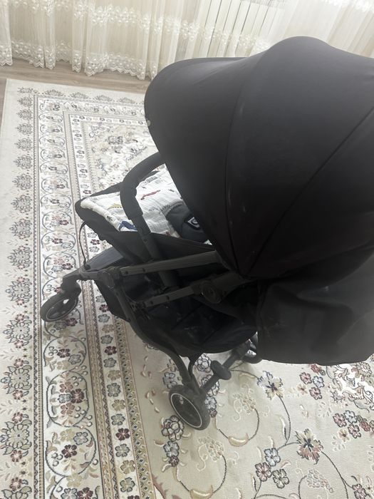 Коляска прогулочная