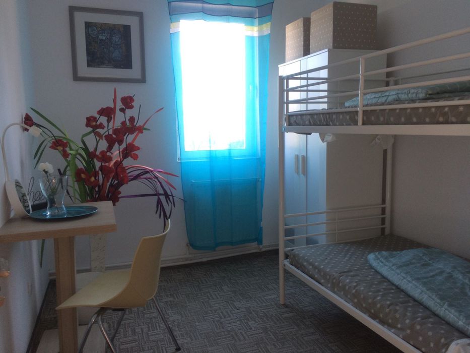 Vand apartament 147 mp (tot nivelul) la mansarda -  Eminescu nr.23 / Piață Romana
