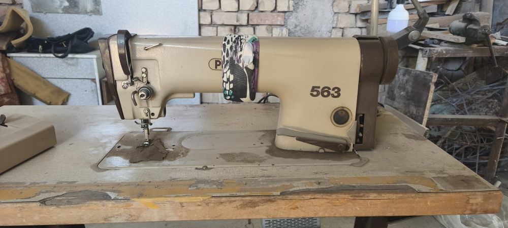 Pfaff 563 rabochi