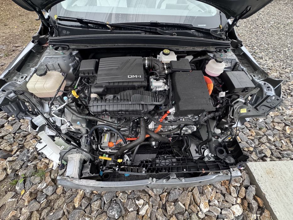 BYD Seal 5 DM 1.5 Plug in hybrid 2026 avariat