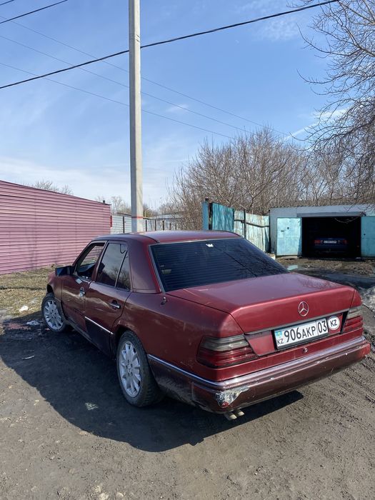 Продам мерседес 124