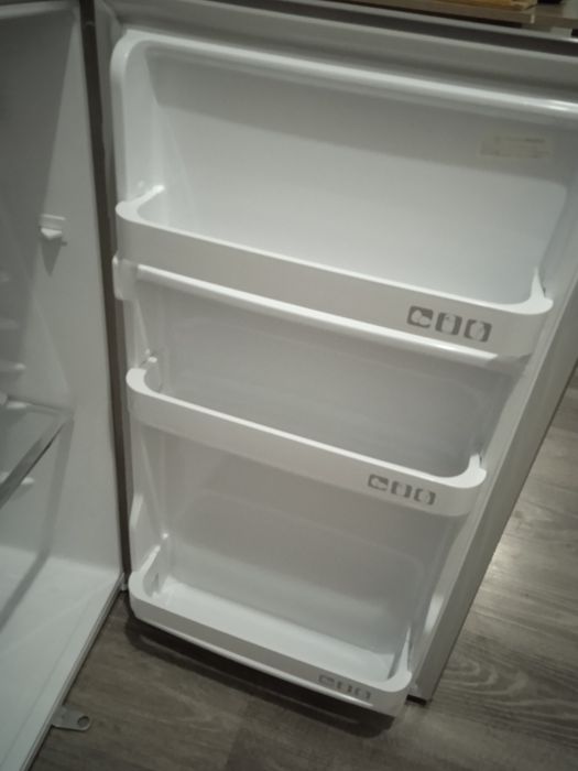 Холодильник б/у.