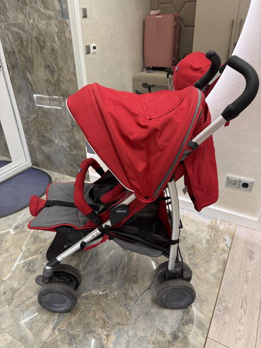 Коляска детская  chico трость