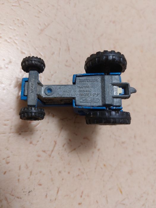 Колички matchbox, hotwheels, corgi.