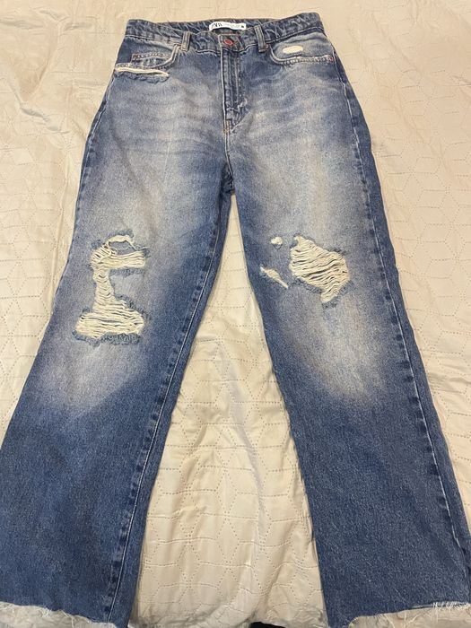 Дънки на марката Zara