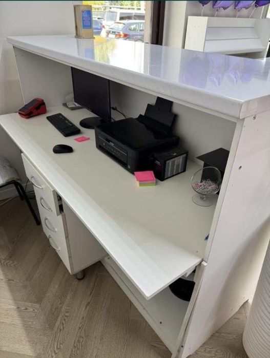 Ресепшн продам срочно