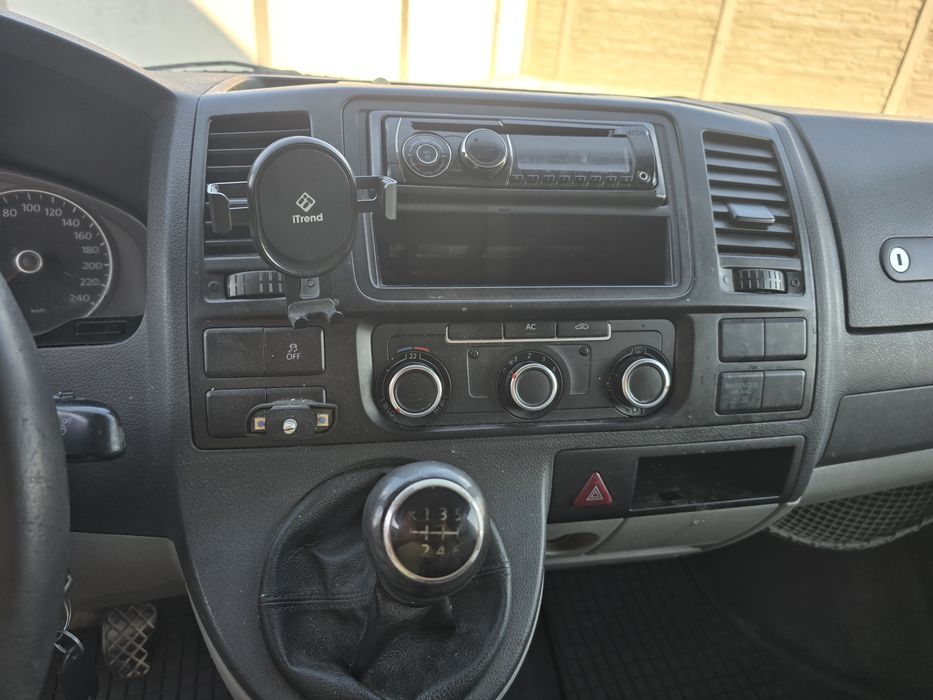 VOLKSWAGEN Transporter 2012 — imagine 5