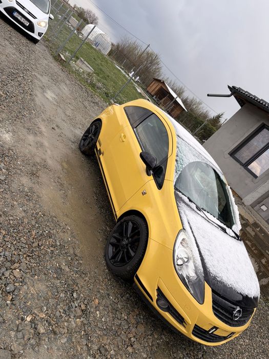 Opel Corsa 1.4 Color Race Edition