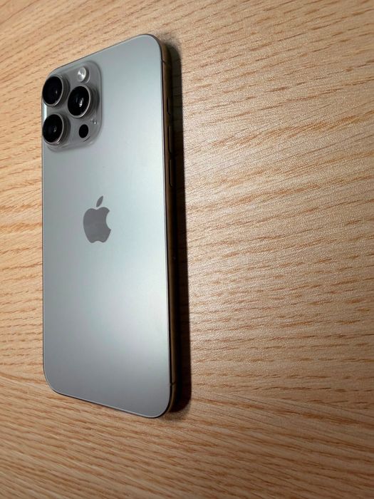 iPhone 16 pro max