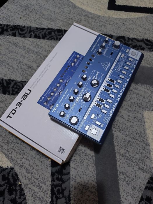 Sintetizator Behringer TD-3