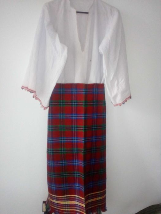 Автентична народна тракийска носия