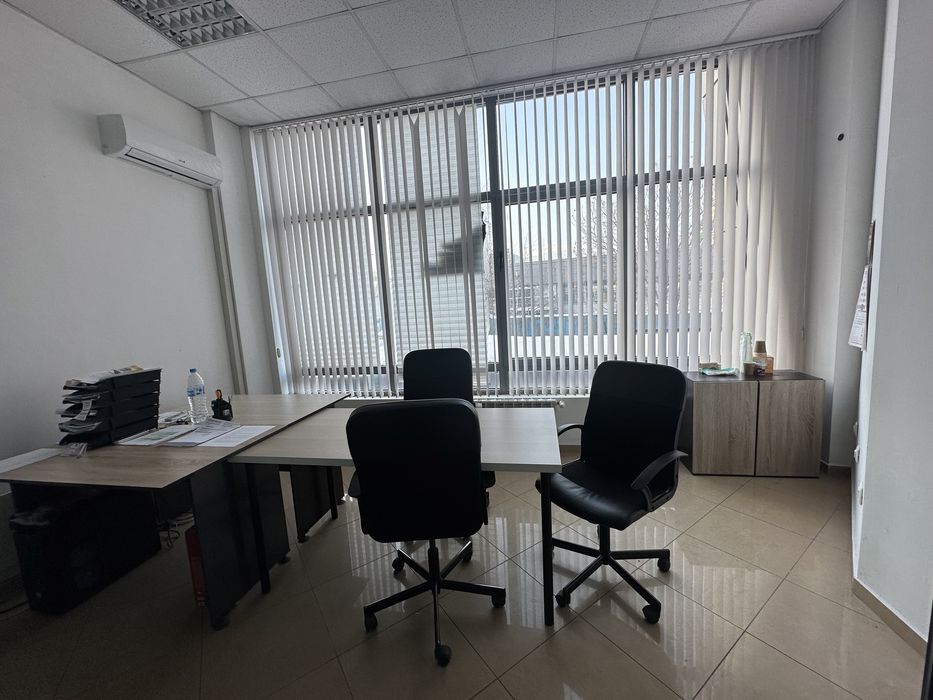 Дава се под наем Офис в София, Младост 1А - 19 кв.м за 255 € - Снимка #3