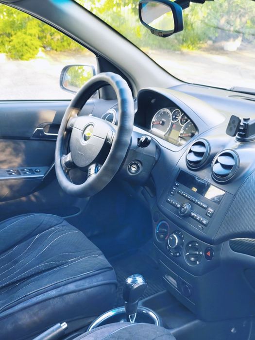 Продам Chevrolet Nexia на автомате.