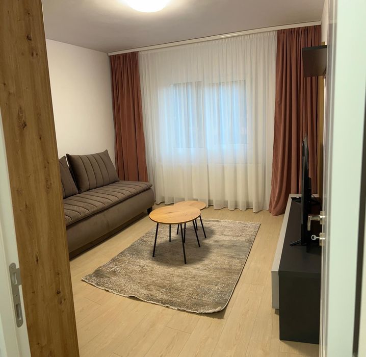 Închiriez garsoniera str Ramurele
