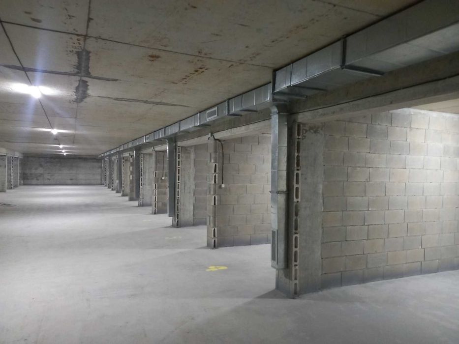 Дава се под наем Гараж / Паркомясто в Варна, Владислав Варненчик - 13 кв.м за 40.8 € - Снимка #2