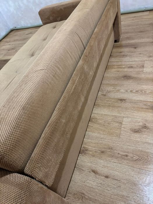 Продается диван раскладушка.