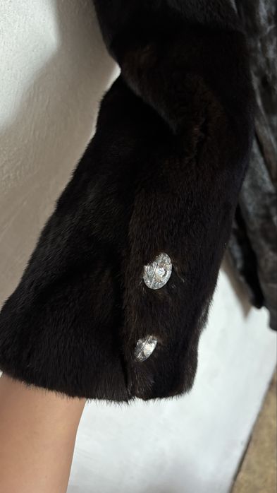 Продам шубу норковую б/у