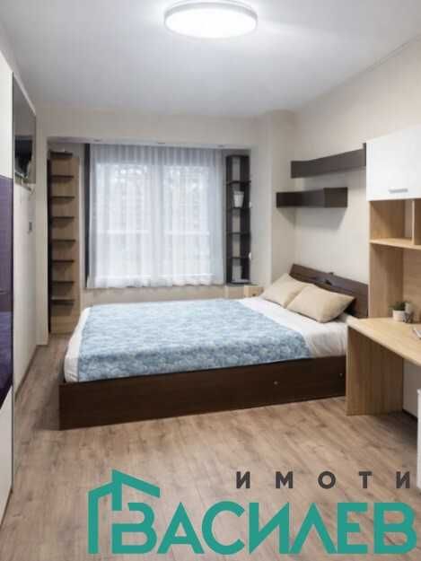 Продава се Двустаен апартамент в София, Център - 65 кв.м за 1766 €/кв.м - Снимка #3