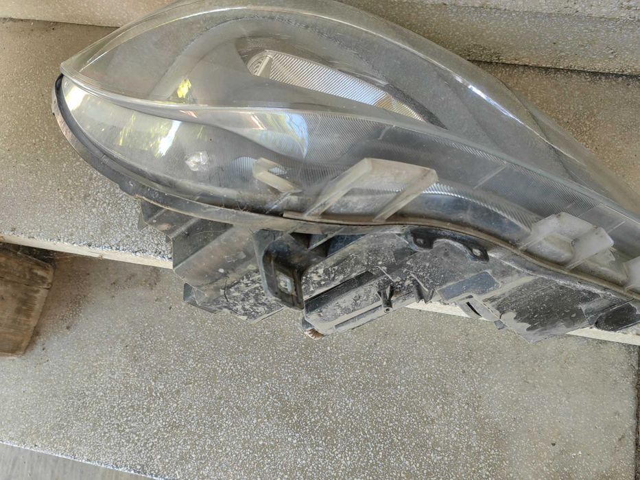 Фар Mercedes Sprinter 2013-18г. Десен/Фар Мерцедес Спринтер Оригинален