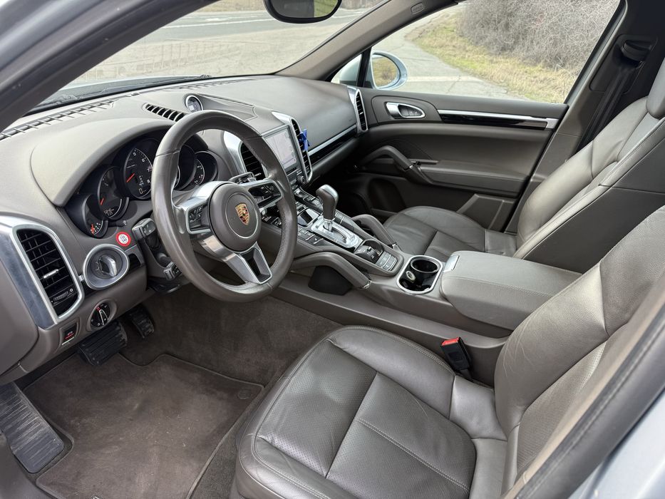 Porsche Cayenne 3.6 300hp 2017