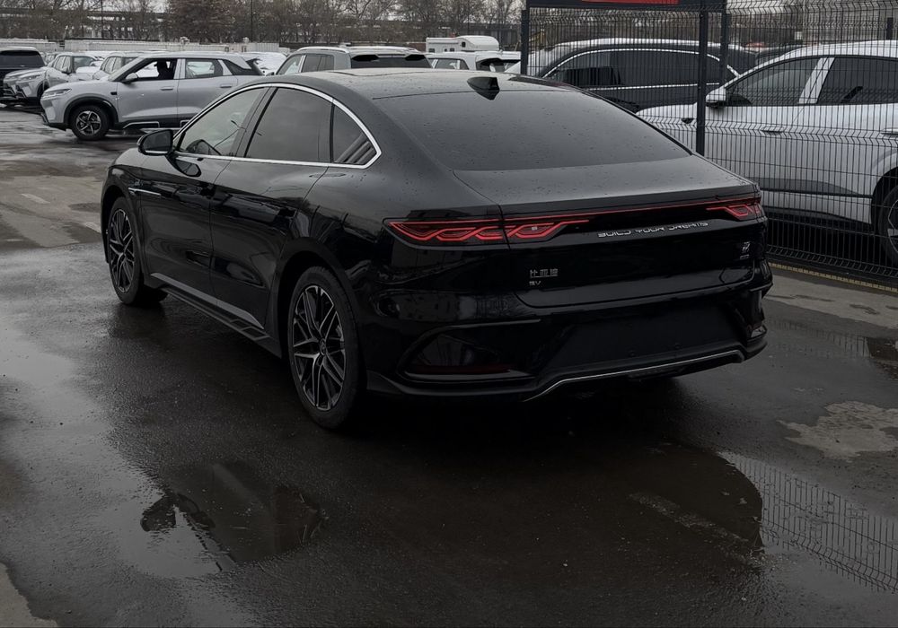 Byd Han 635 Restyling Новый без пробега 2025/2026