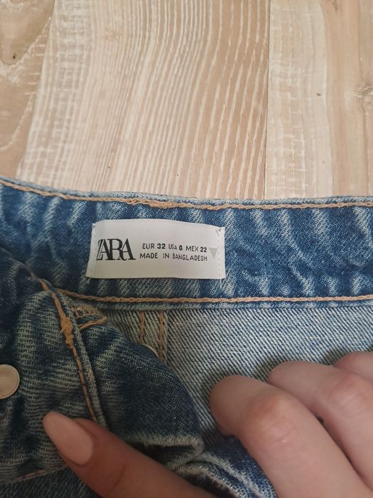 Къси панталонки Zara 32