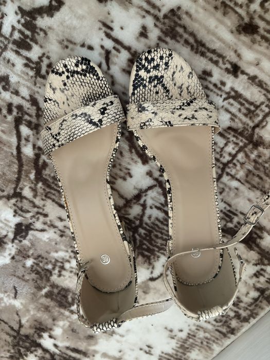 Продаю Новые боссоножки