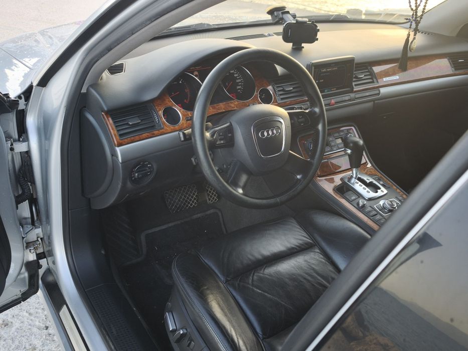 AUDI A8 - 4.2 TDI