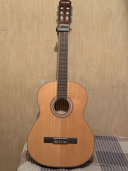 Clariss, гитара классический.
