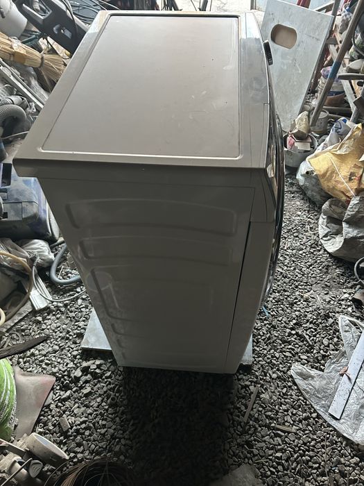 Продам машинку на 10 кг