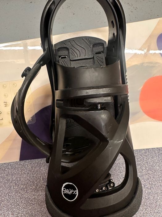 Set snowboard – Salomon + Burton (placă, boots, legături)