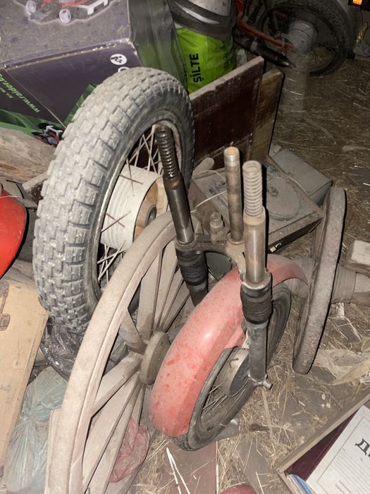 Части за Возход и Минск