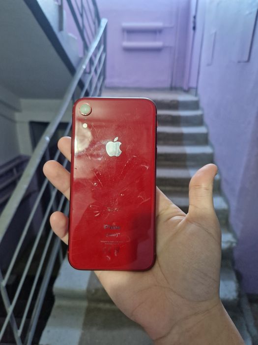 Продам Iphone xr