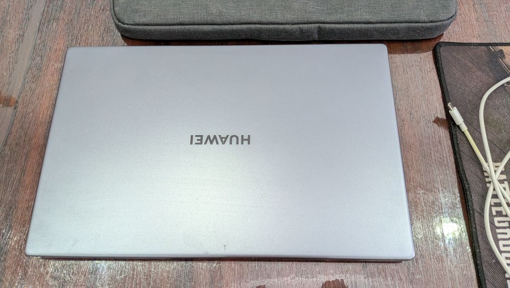 Huawei matebook D15