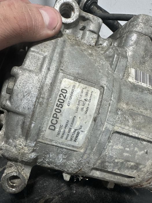 Compresor clima AC BMW Seria 5 E60 E61 530d 3.0 diesel 218cp 525d