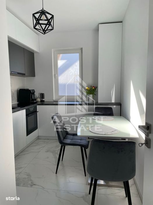 Apartament 2 camere de inchiriat, loc de parcare, Giroc
