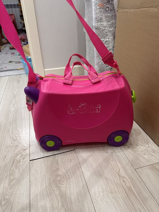 детский чемодан trunki