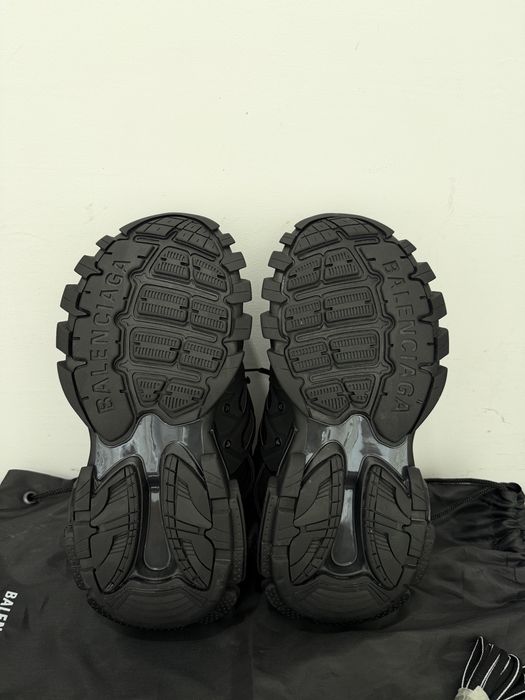 Balenciaga Track 42